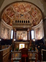 Řím, San Pietro in vincoli, hlavní oltář